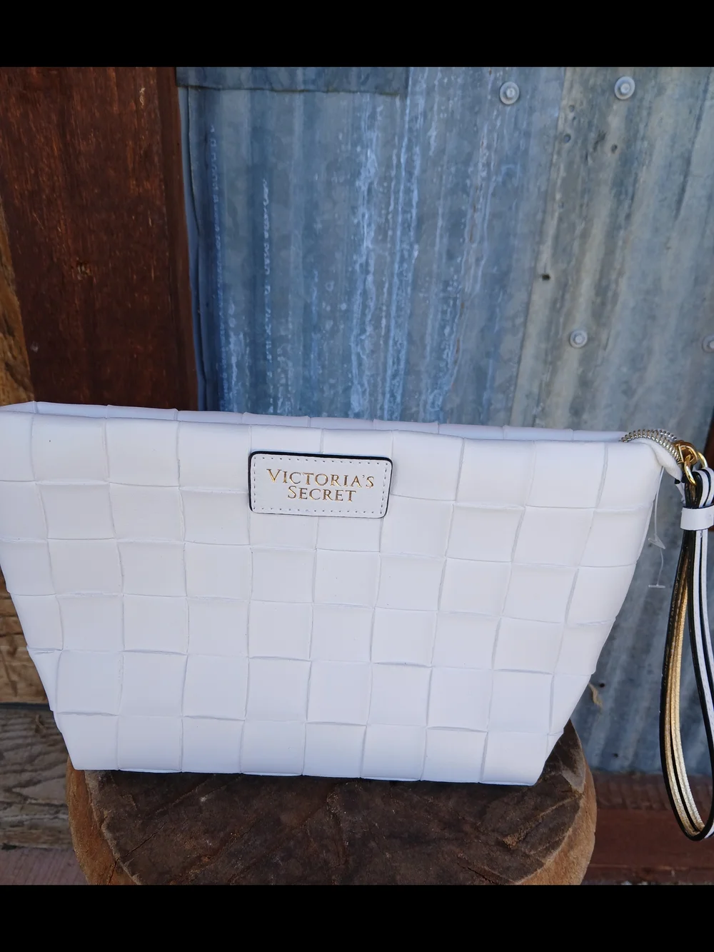 Victoria's Secret White Quilted Wristlet Woven Pouch Clutch Beauty Bag Case
